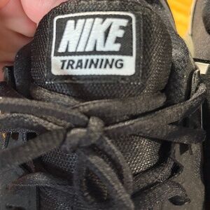 WORN - MENS 10.5 - NIKE ZOOM TRAINER - TRAINING - GYM - BLACK